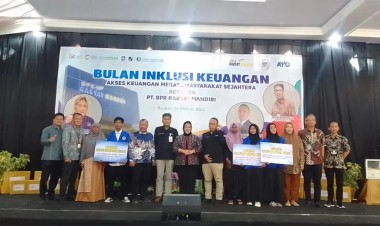 PT BPR Rakyat Mandiri Baubau Gelar Literasi Keuangan, OJK Beri Apresiasi