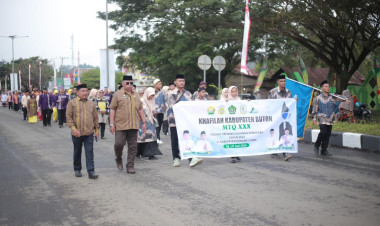Kafilah Buton Ramaikan Pawai Taaruf MTQ Ke-XXX Sultra di Konawe Utara