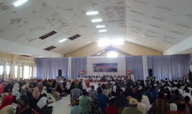 Pengurus OSIS SMP Se-Kabupaten Buton  Menggagas Gerakan Gemar Berinfaq Di Sekolah