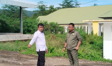 Ketua DPRD Buton Tinjau Pasar Sore Ompu, Siap Perbaiki Sarana untuk Dukung Perekonomian Lokal