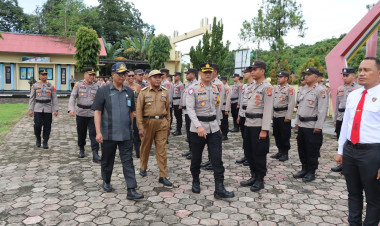 Kapolres Buton Pimpin Apel Gelar Pasukan, Sinergi Polri, TNI, dan Stakeholder Amankan Mudik Lebaran 2025