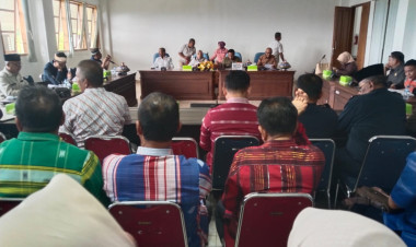 Ketua DPRD Buton Pimpin Rapat Banggar, Tegaskan Pengawasan Ketat APBD Demi Kepentingan Rakyat